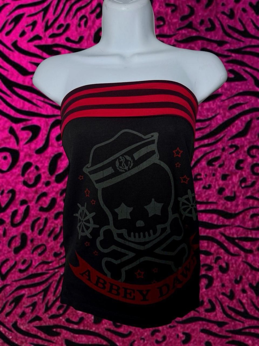 Super RARE Vintage Deadstock Abbey Dawn
Avril Lavigne Skull Top / Skirt XS